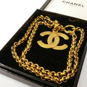 AUTHENTIC CHANEL NECKLACE